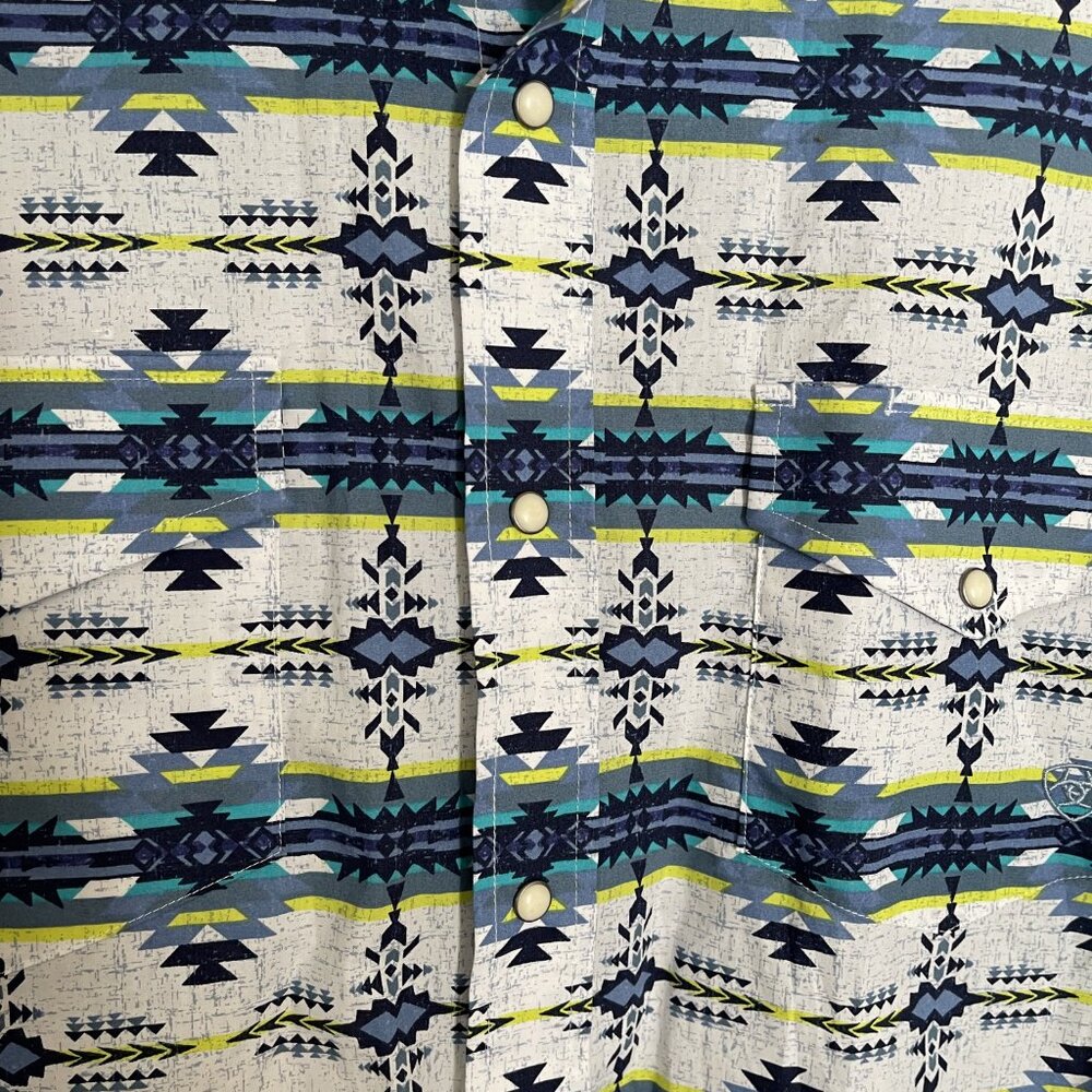Ariat Shirt Mens XL White Blue Aztec Southwestern Pearl Snap Western Pockets - Picture 3 of 11